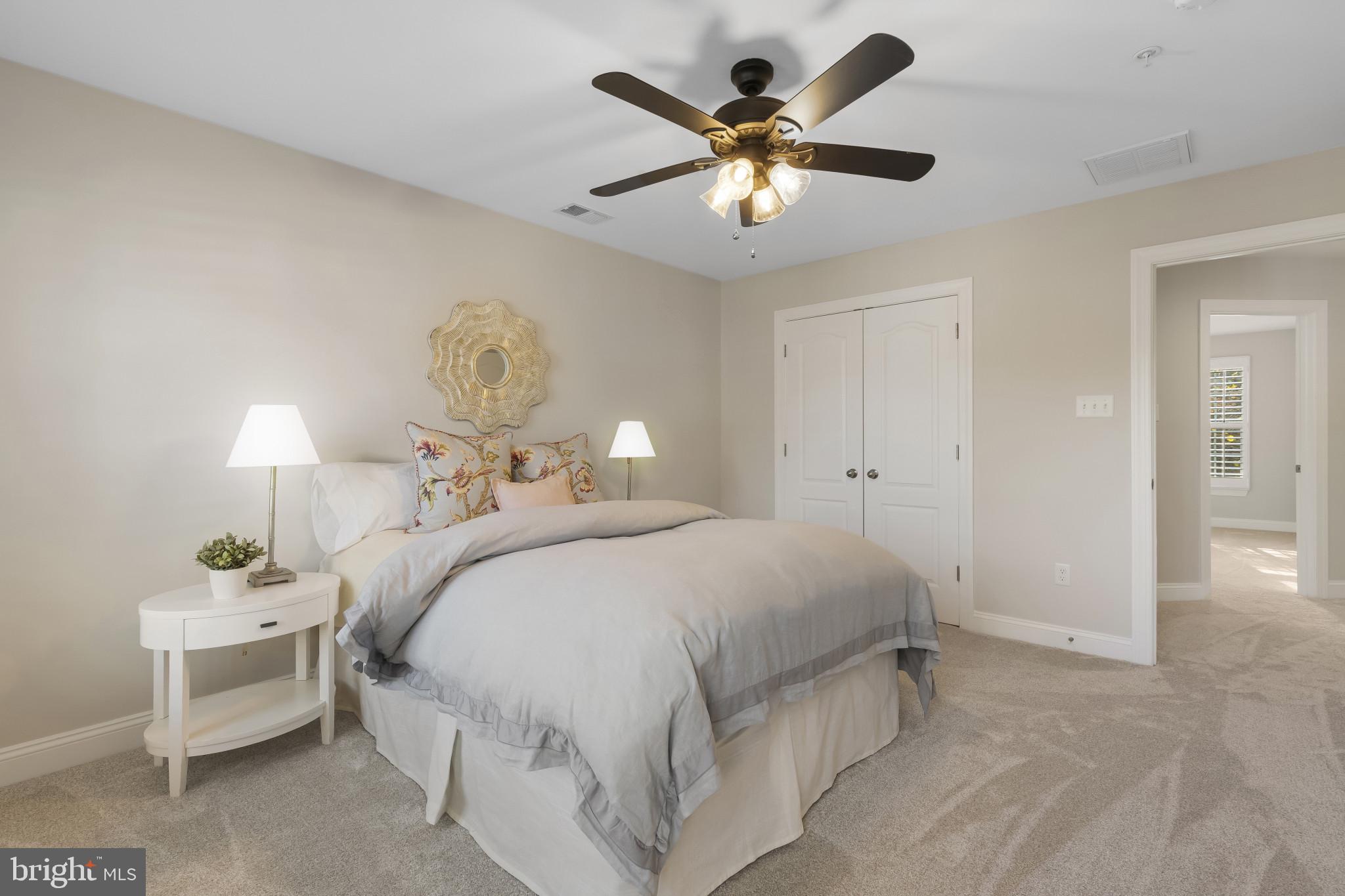 CASCADE OVERLOOK - Residential