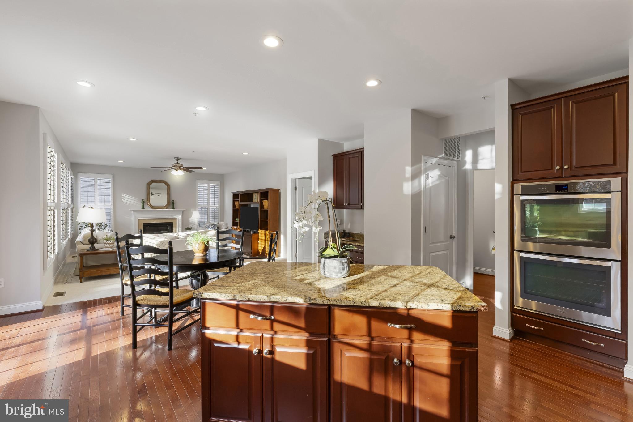 CASCADE OVERLOOK - Residential