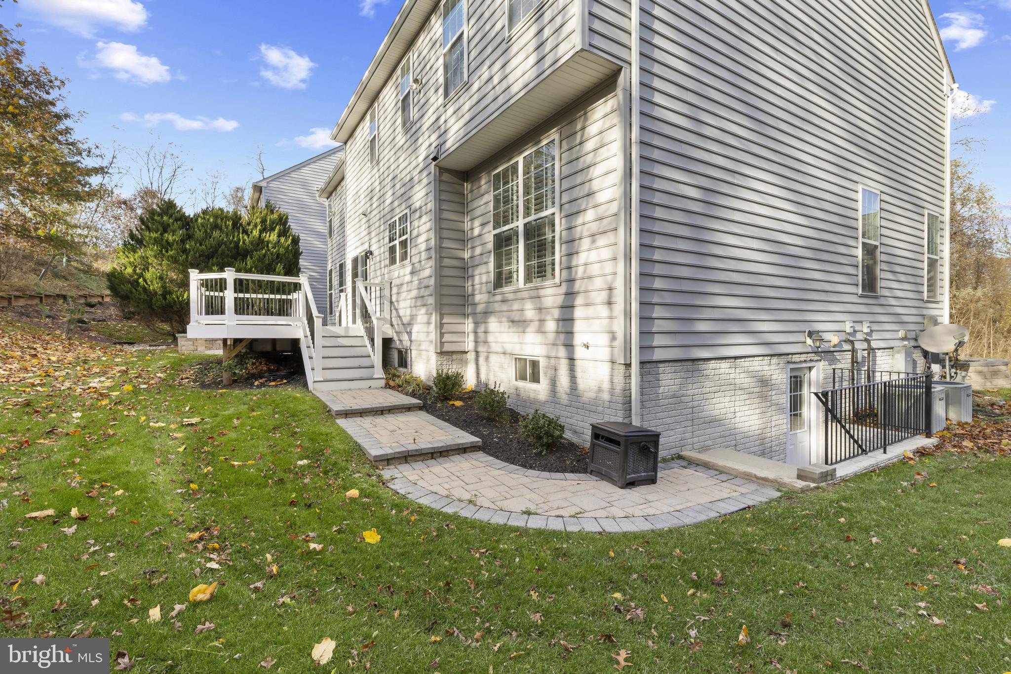 CASCADE OVERLOOK - Residential
