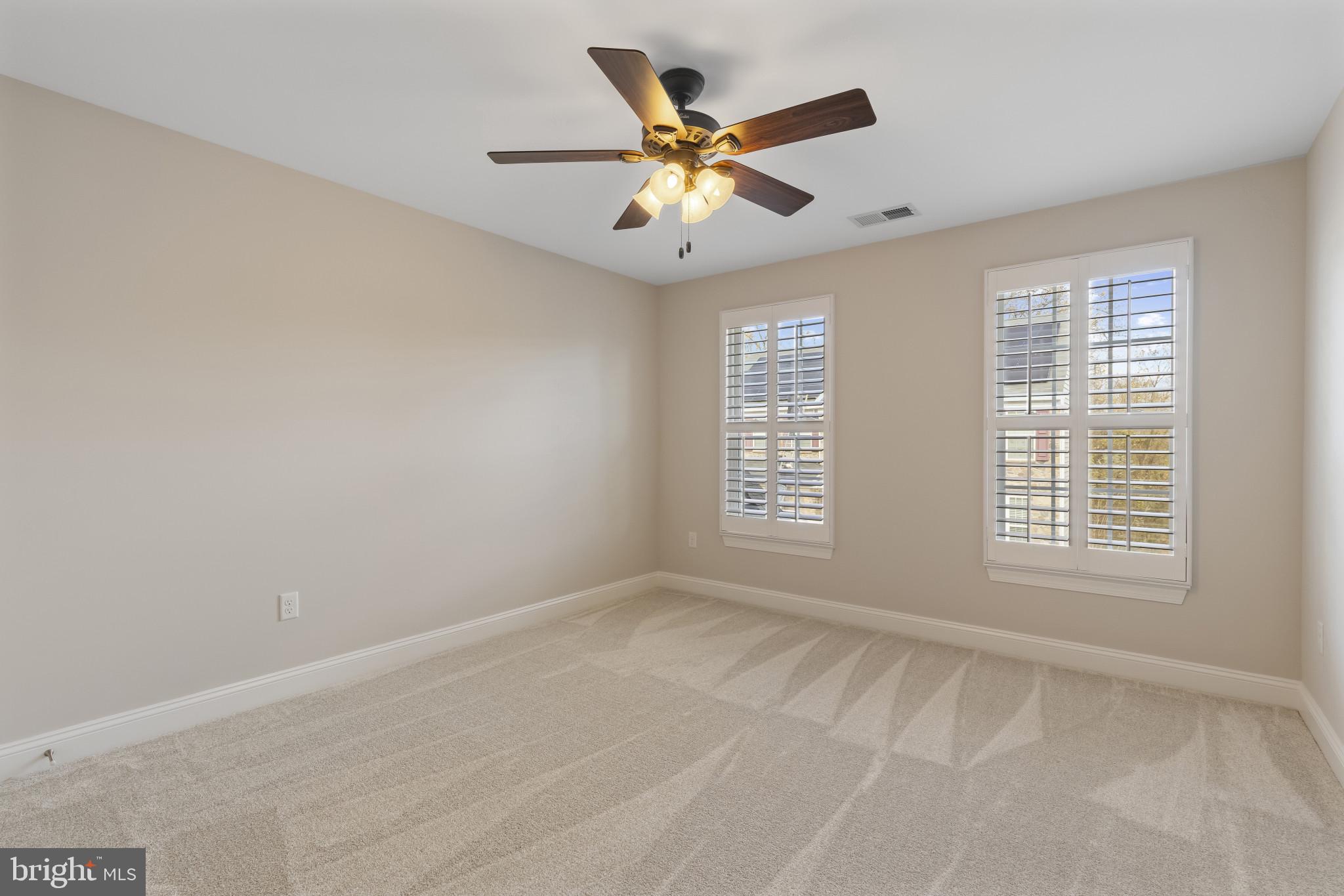 CASCADE OVERLOOK - Residential