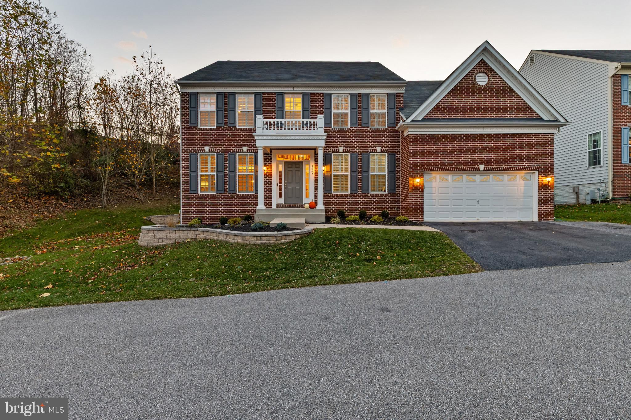 CASCADE OVERLOOK - Residential