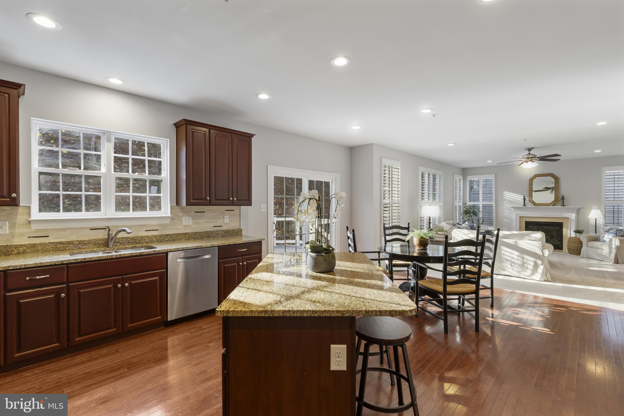 CASCADE OVERLOOK - Residential