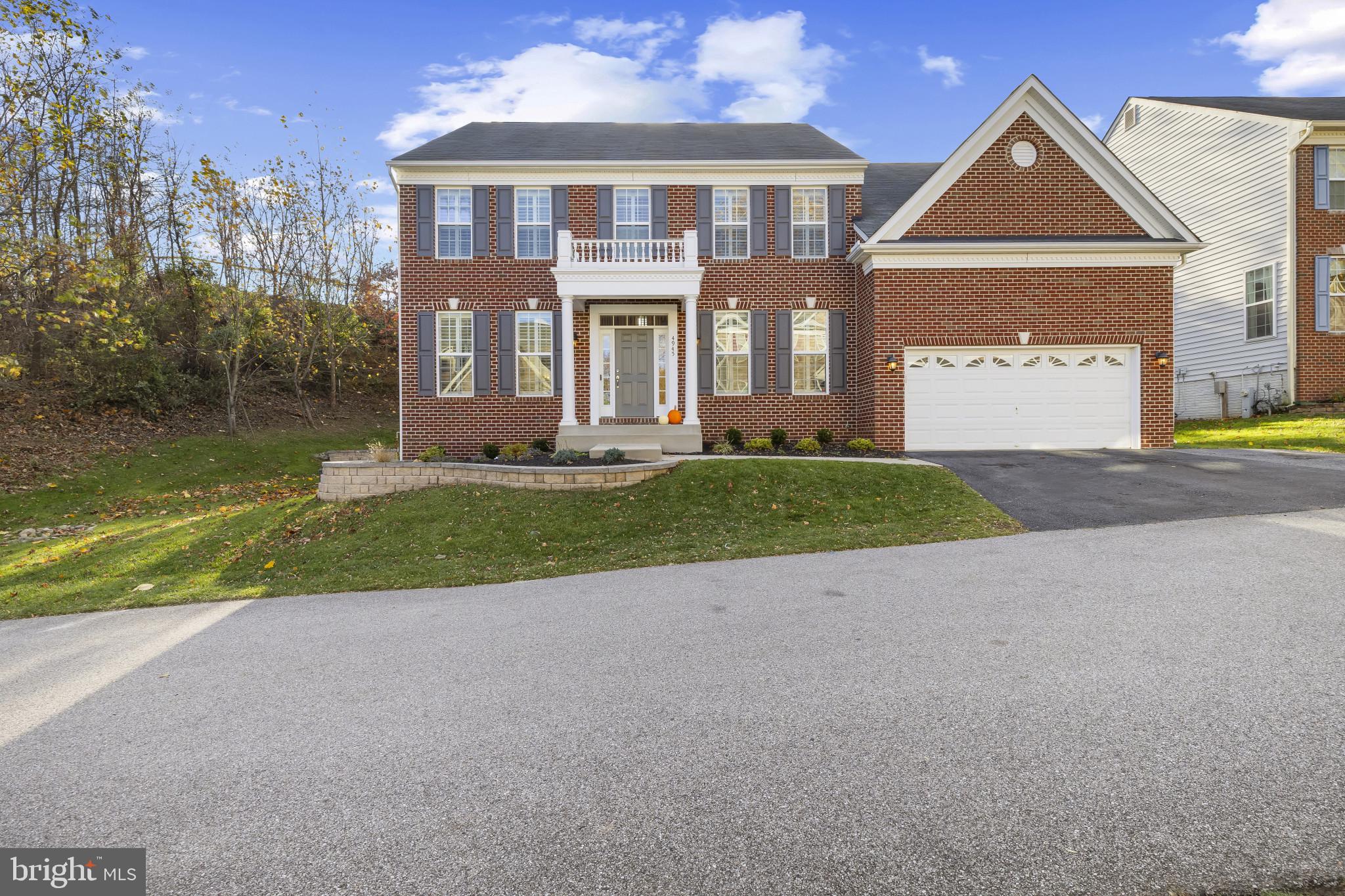 CASCADE OVERLOOK - Residential