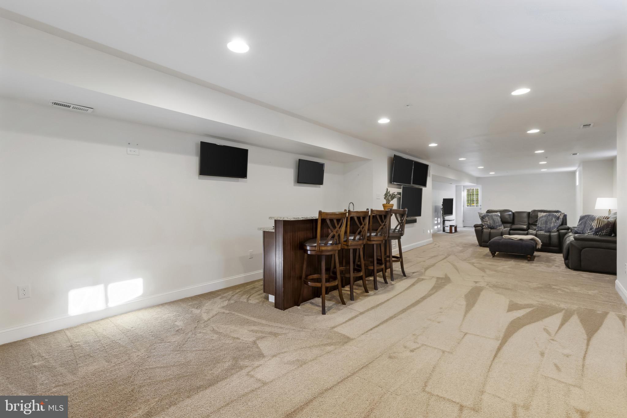 CASCADE OVERLOOK - Residential