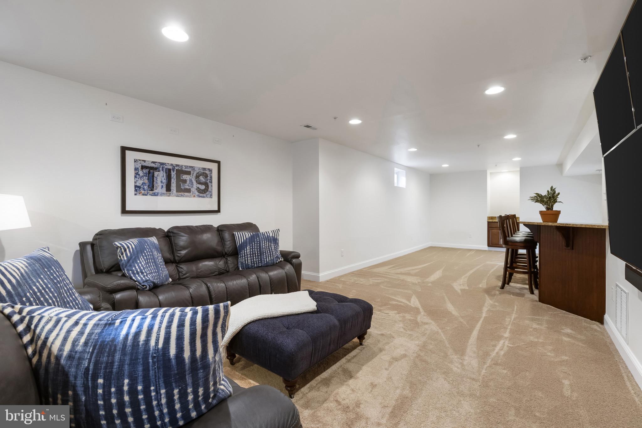 CASCADE OVERLOOK - Residential