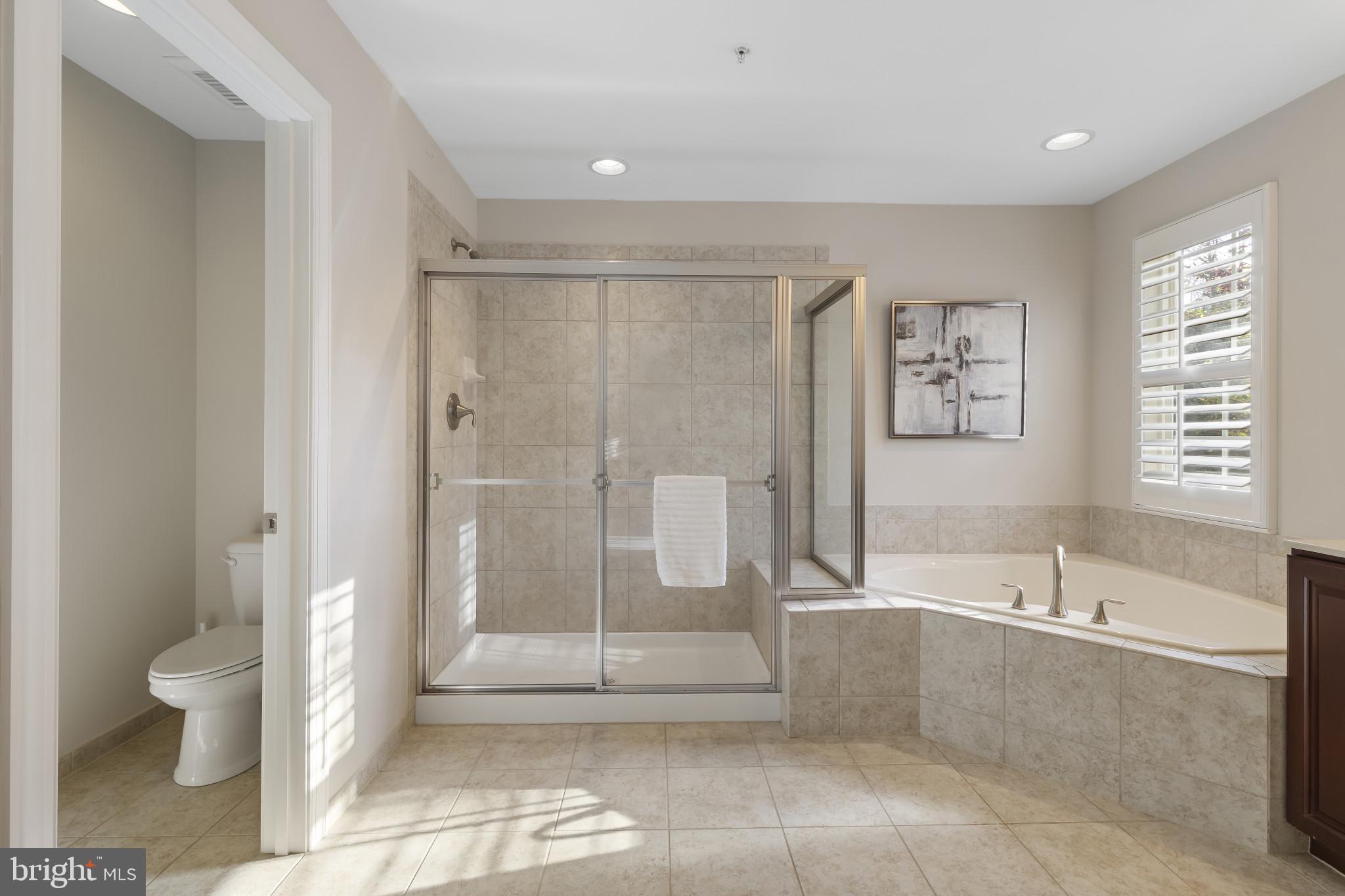 CASCADE OVERLOOK - Residential