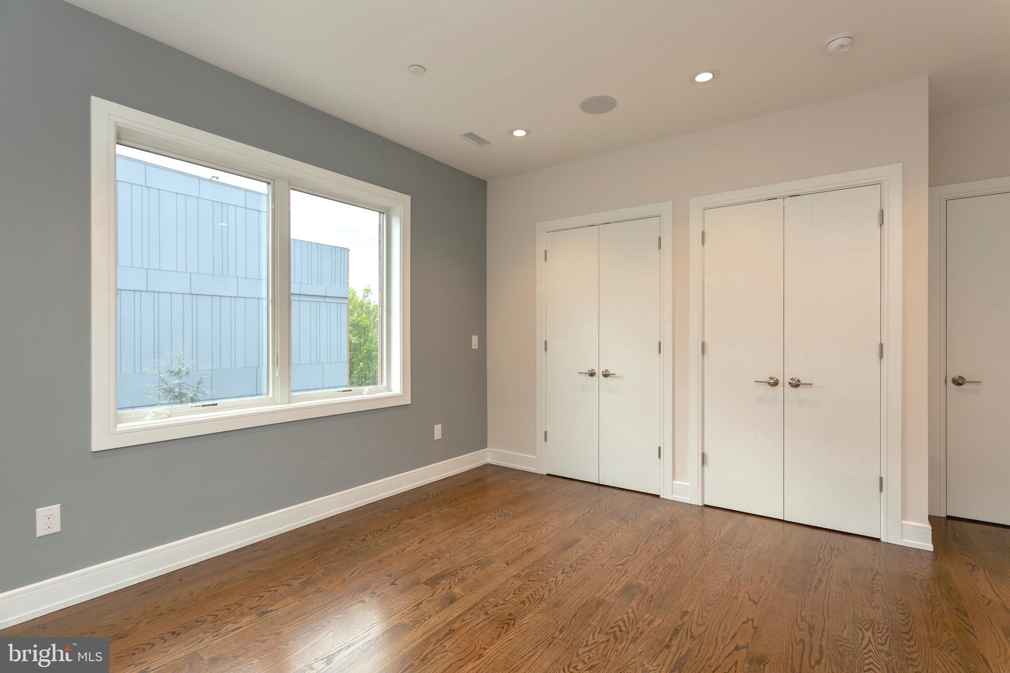 GRADUATE HOSPITAL - Residential