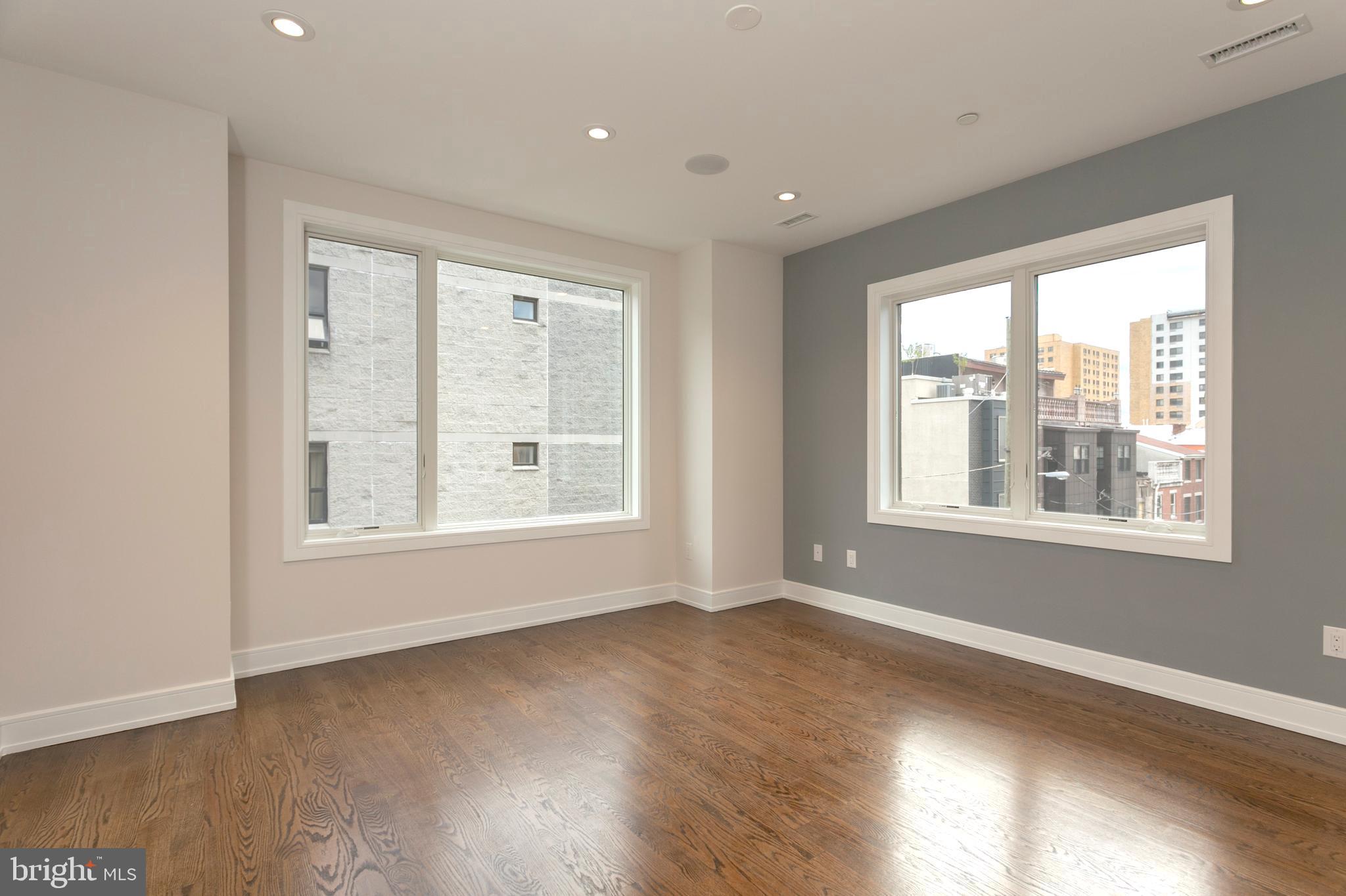 GRADUATE HOSPITAL - Residential