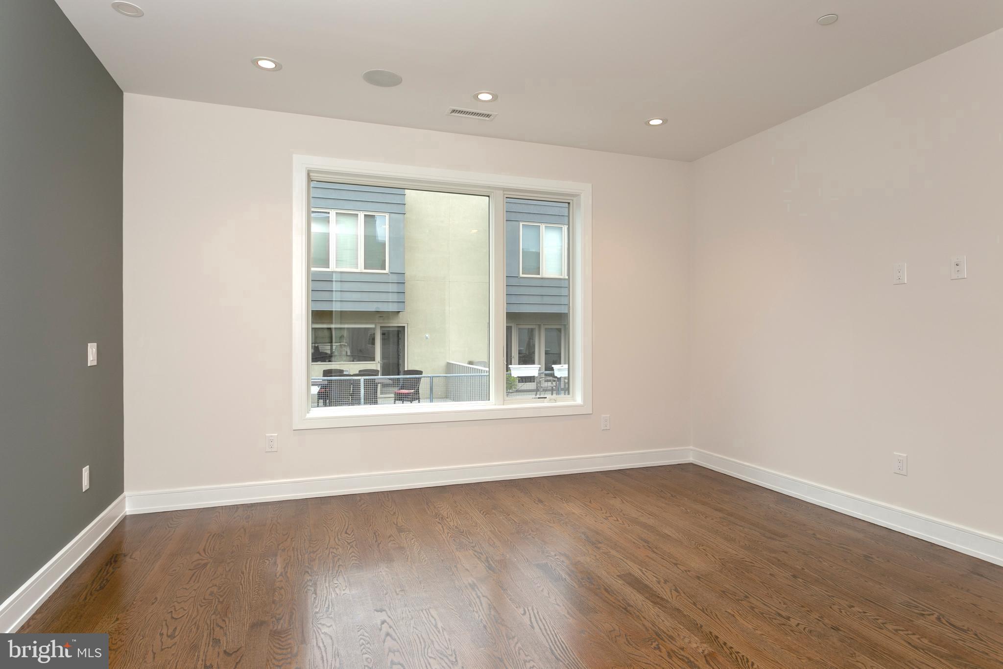 GRADUATE HOSPITAL - Residential