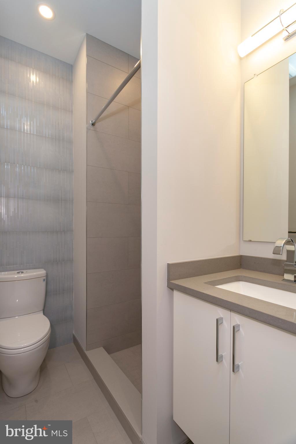 GRADUATE HOSPITAL - Residential