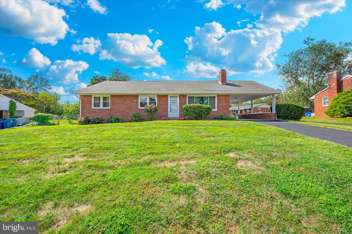 HOLIDAY ACRES - Residential