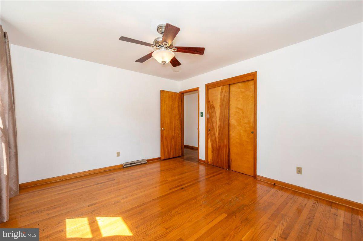 HOLIDAY ACRES - Residential