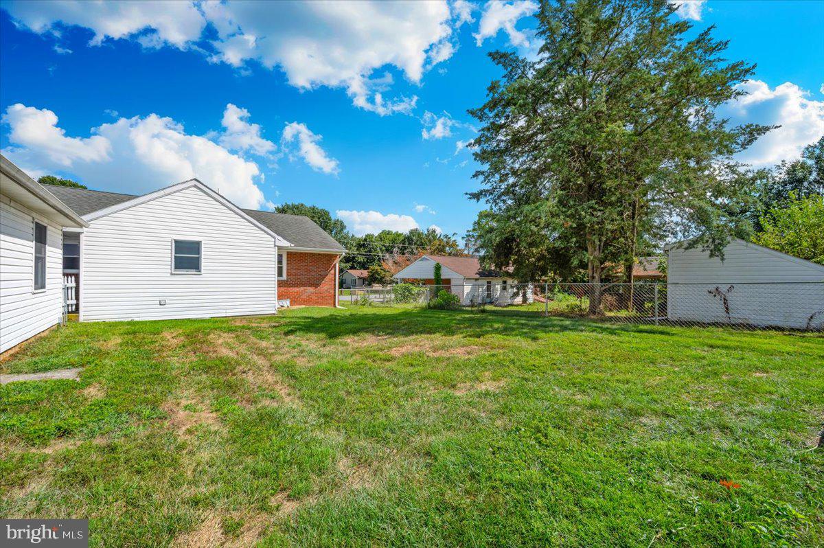 HOLIDAY ACRES - Residential