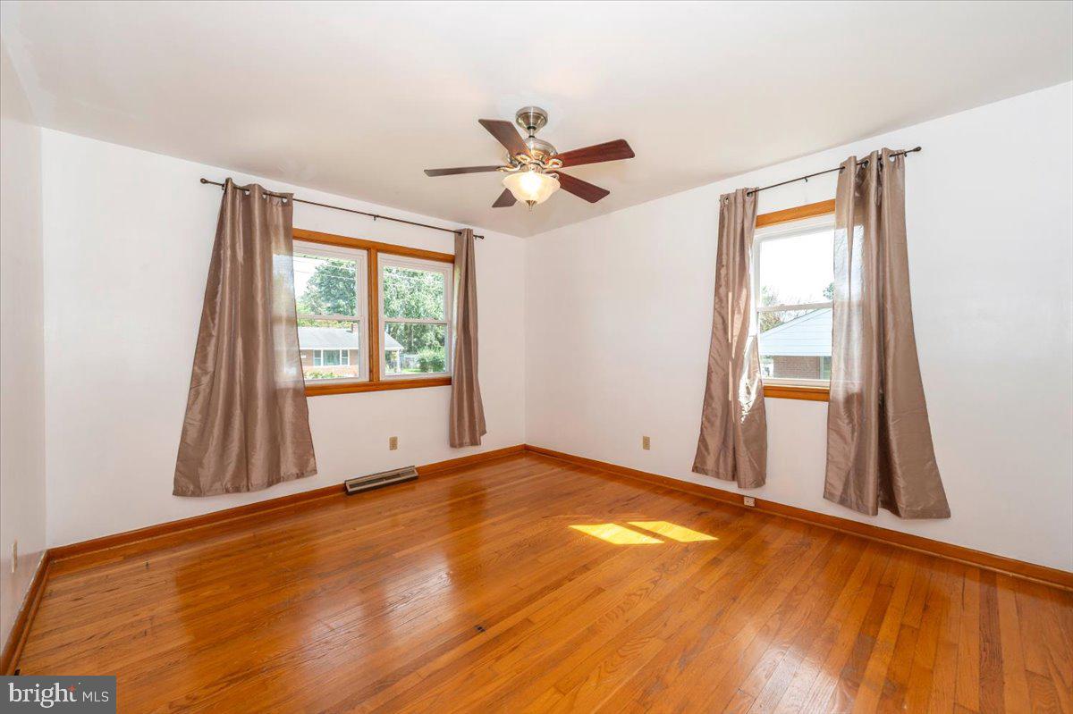 HOLIDAY ACRES - Residential