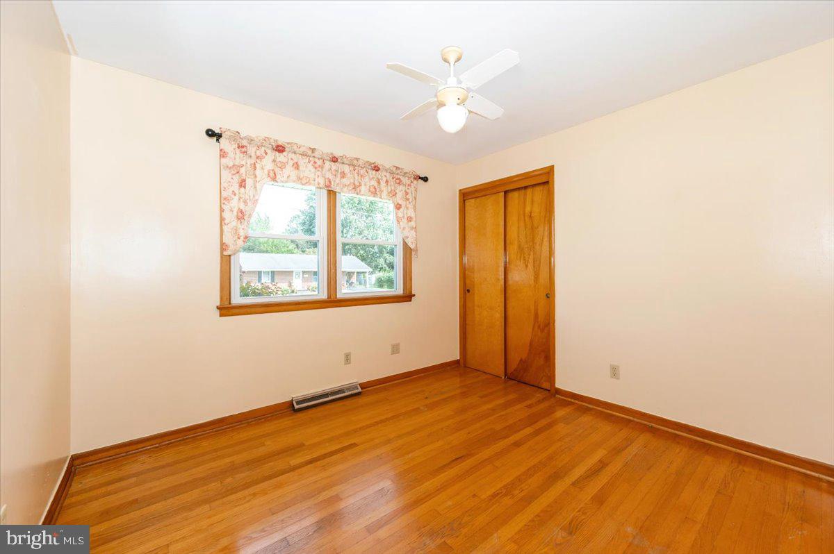 HOLIDAY ACRES - Residential