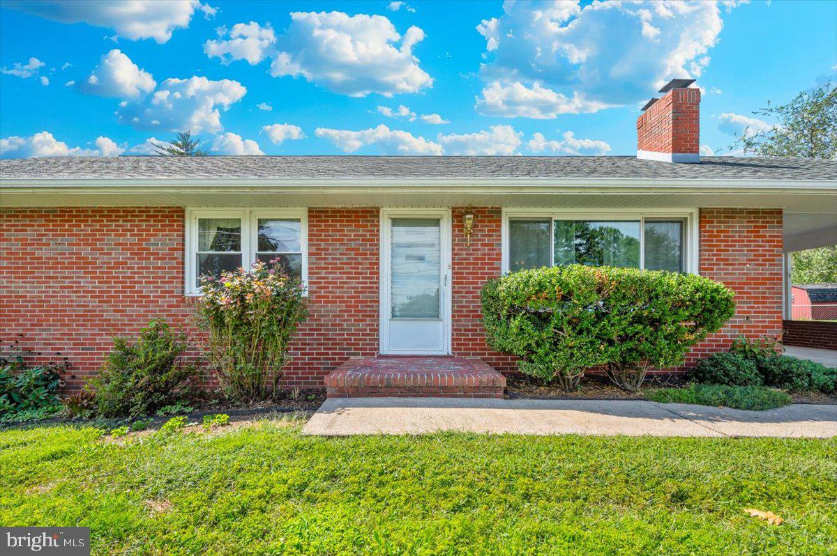 HOLIDAY ACRES - Residential