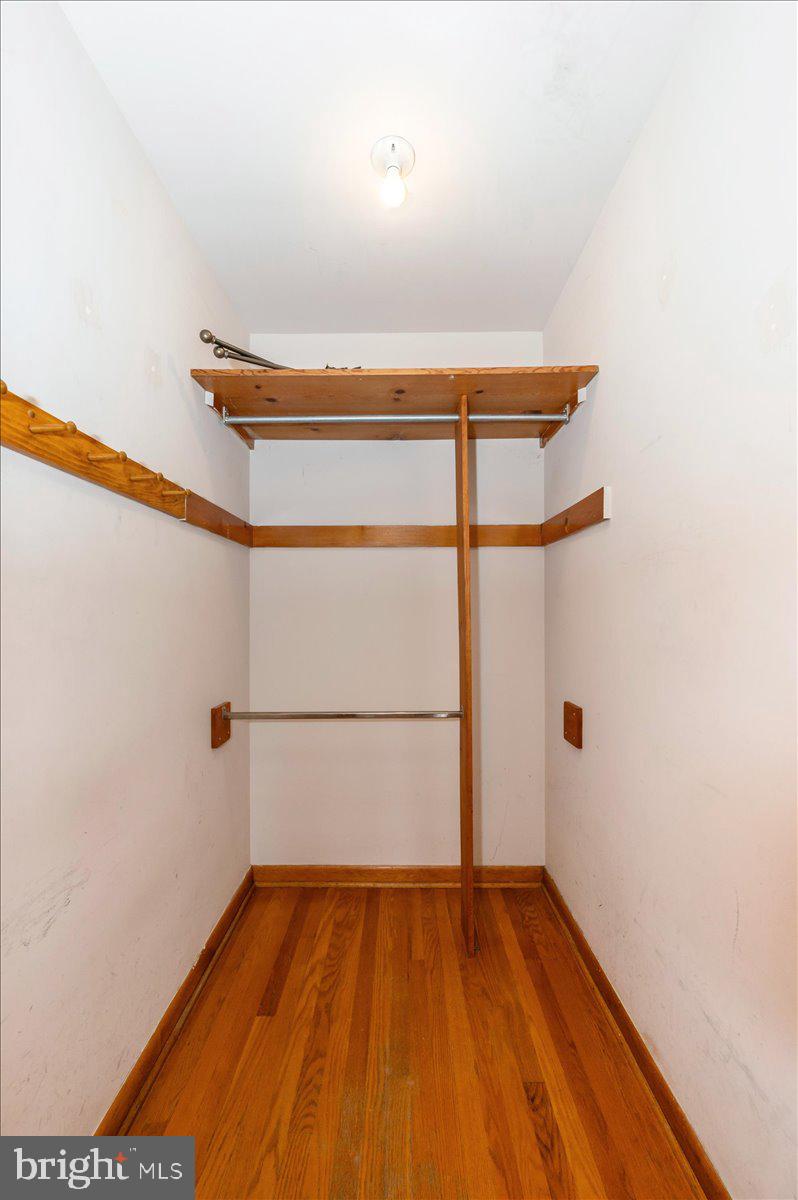 HOLIDAY ACRES - Residential