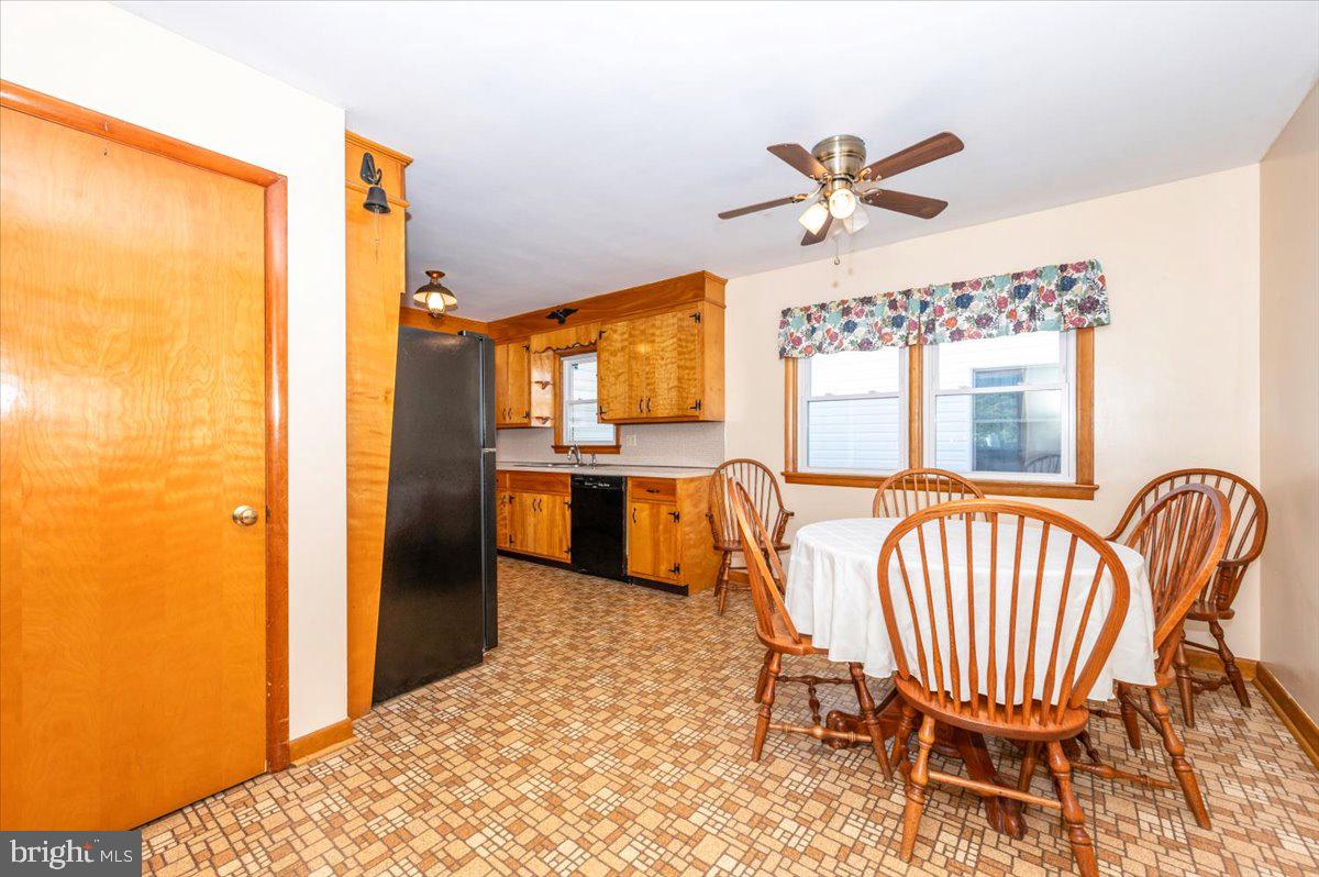 HOLIDAY ACRES - Residential