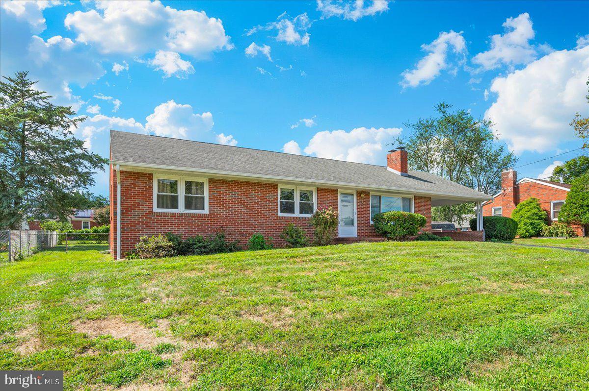 HOLIDAY ACRES - Residential