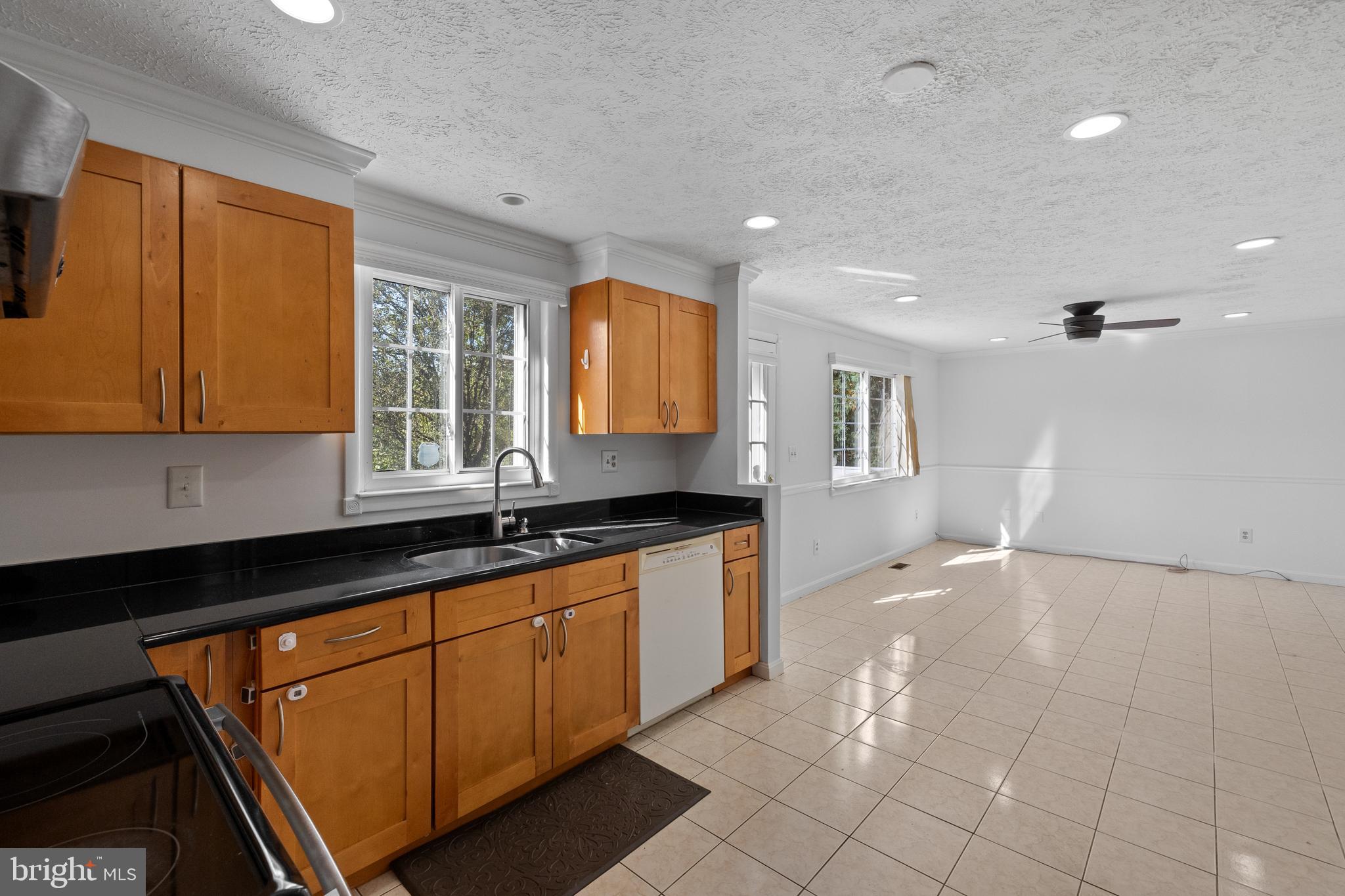 ARMFIELD FARMS - Residential Lease