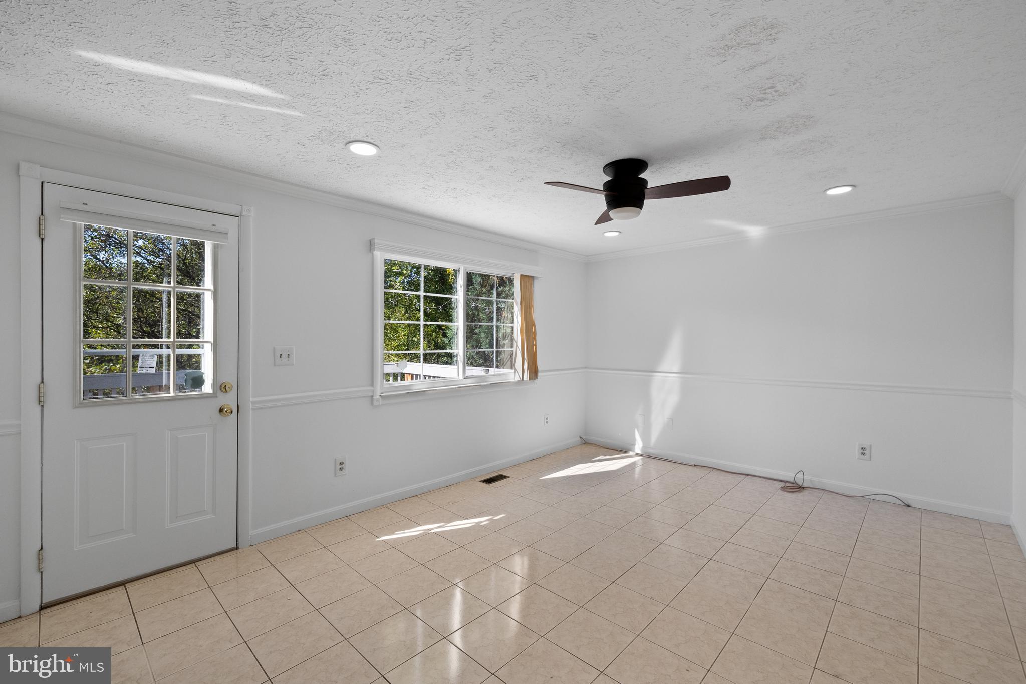 ARMFIELD FARMS - Residential Lease