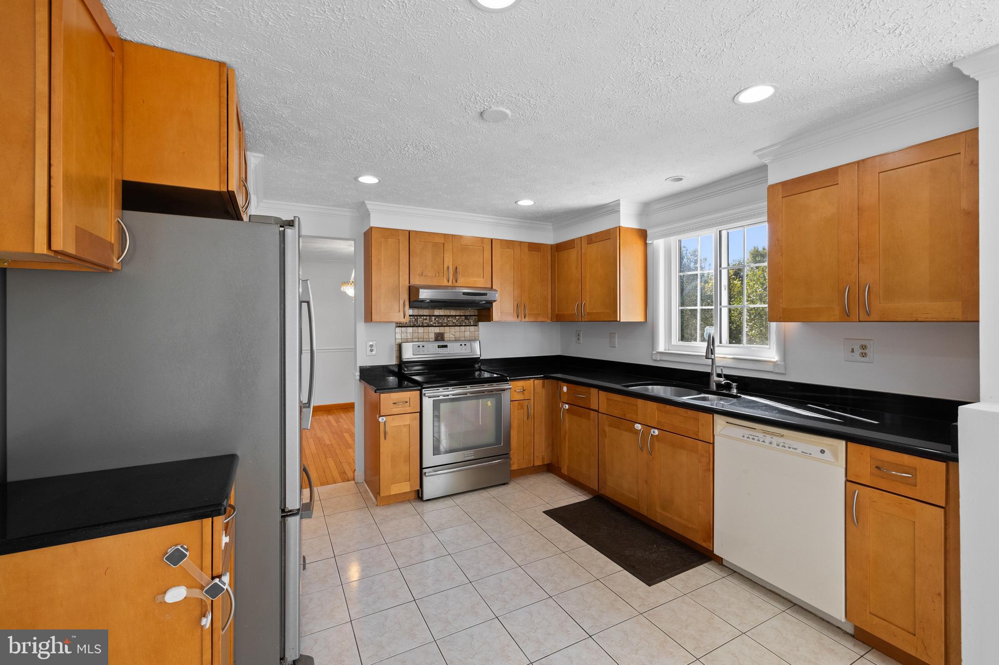 ARMFIELD FARMS - Residential Lease