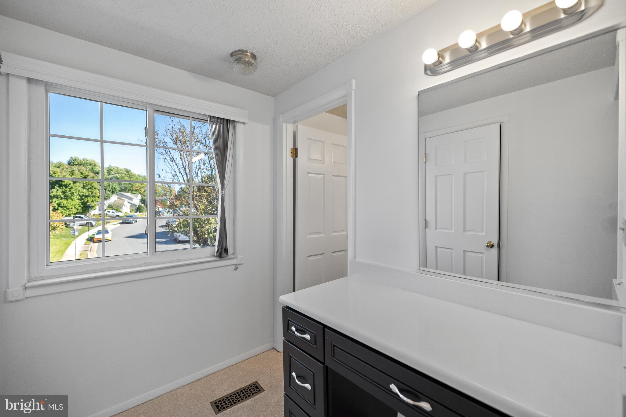 ARMFIELD FARMS - Residential Lease