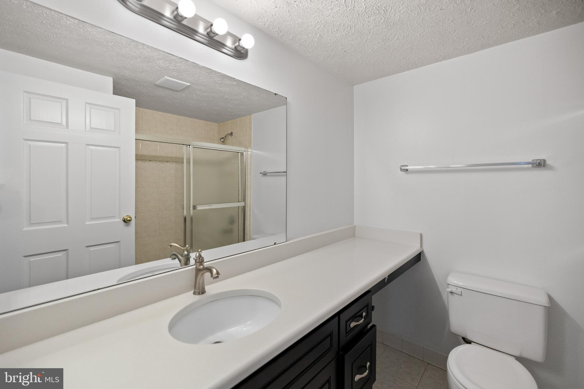 ARMFIELD FARMS - Residential Lease