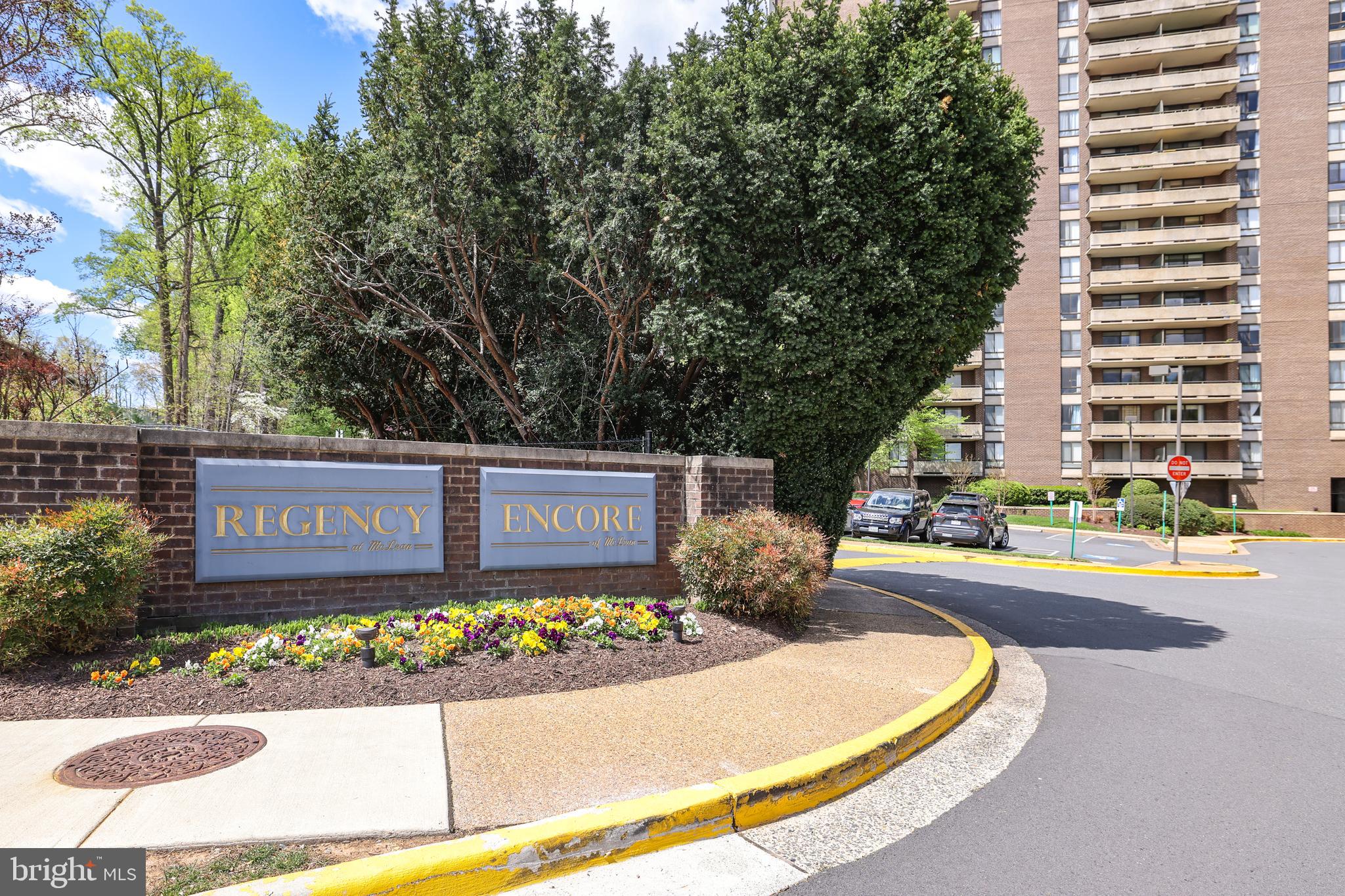 1800 OLD MEADOW ROAD 916