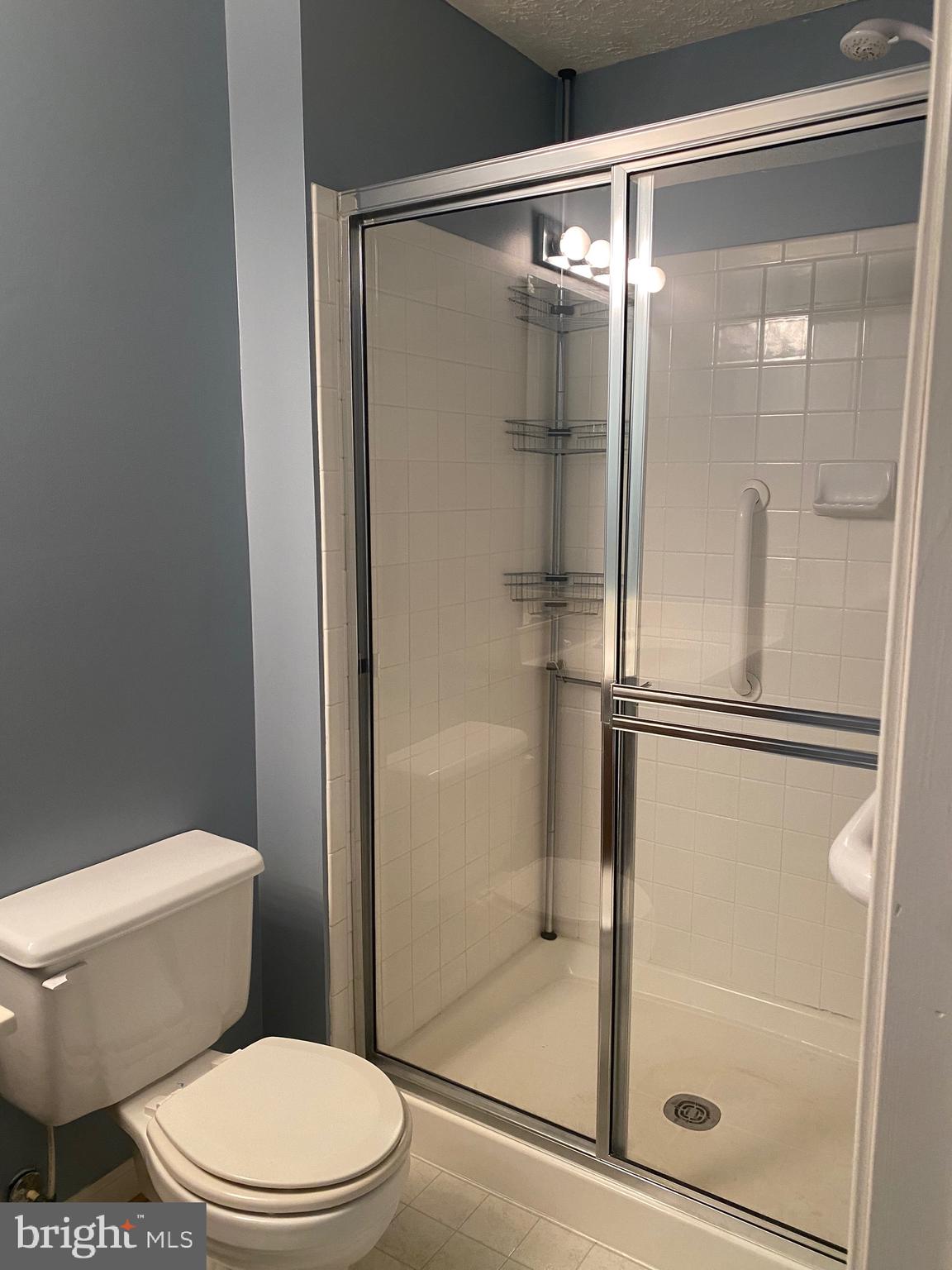 ABINGDON ESTATES - Residential Lease