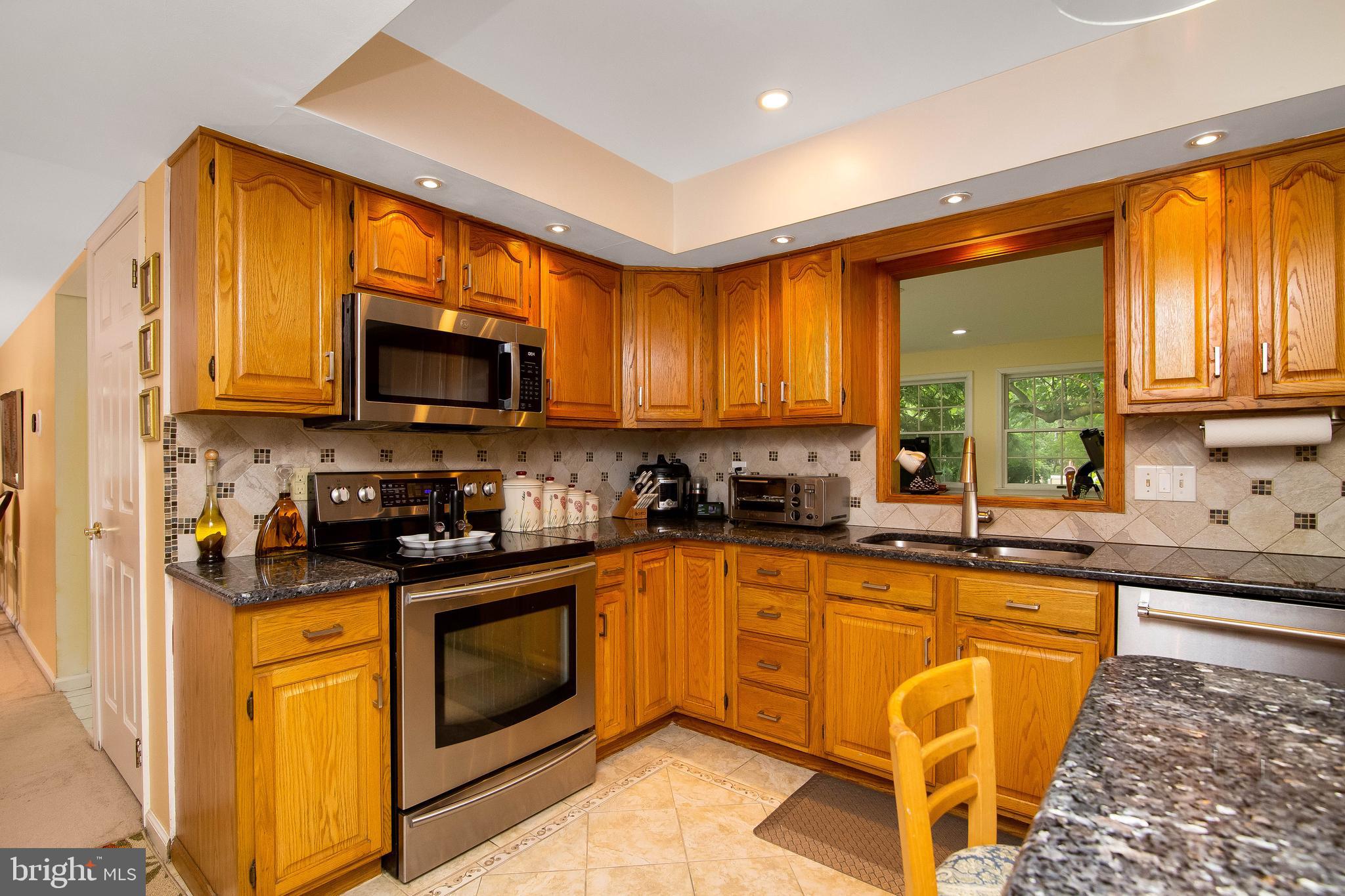 WOODRIDGE EAST - Residential
