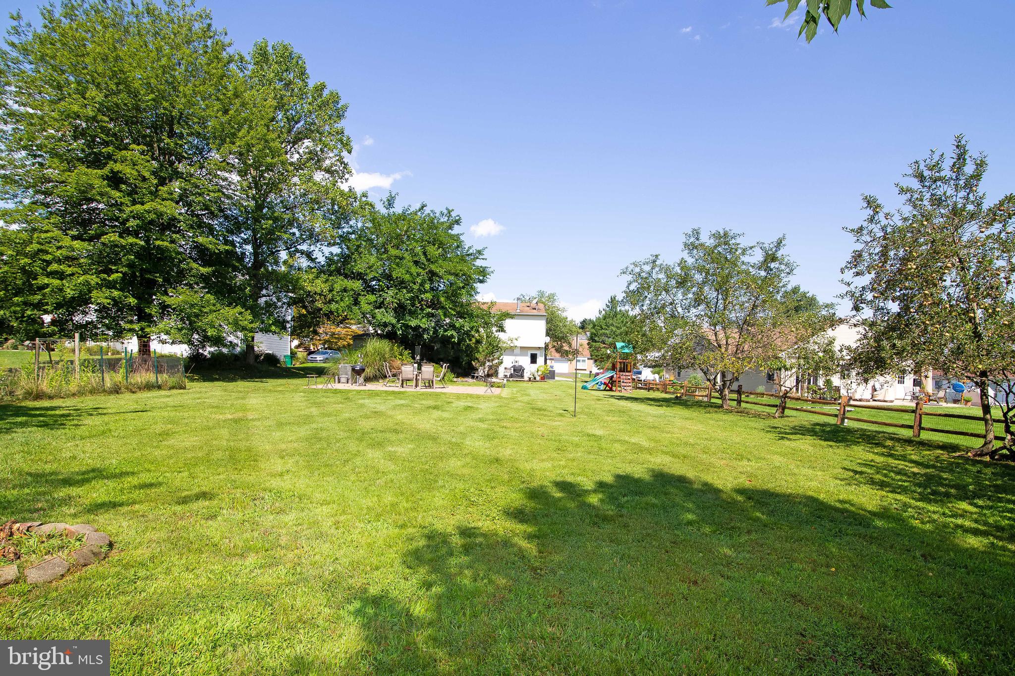 WOODRIDGE EAST - Residential