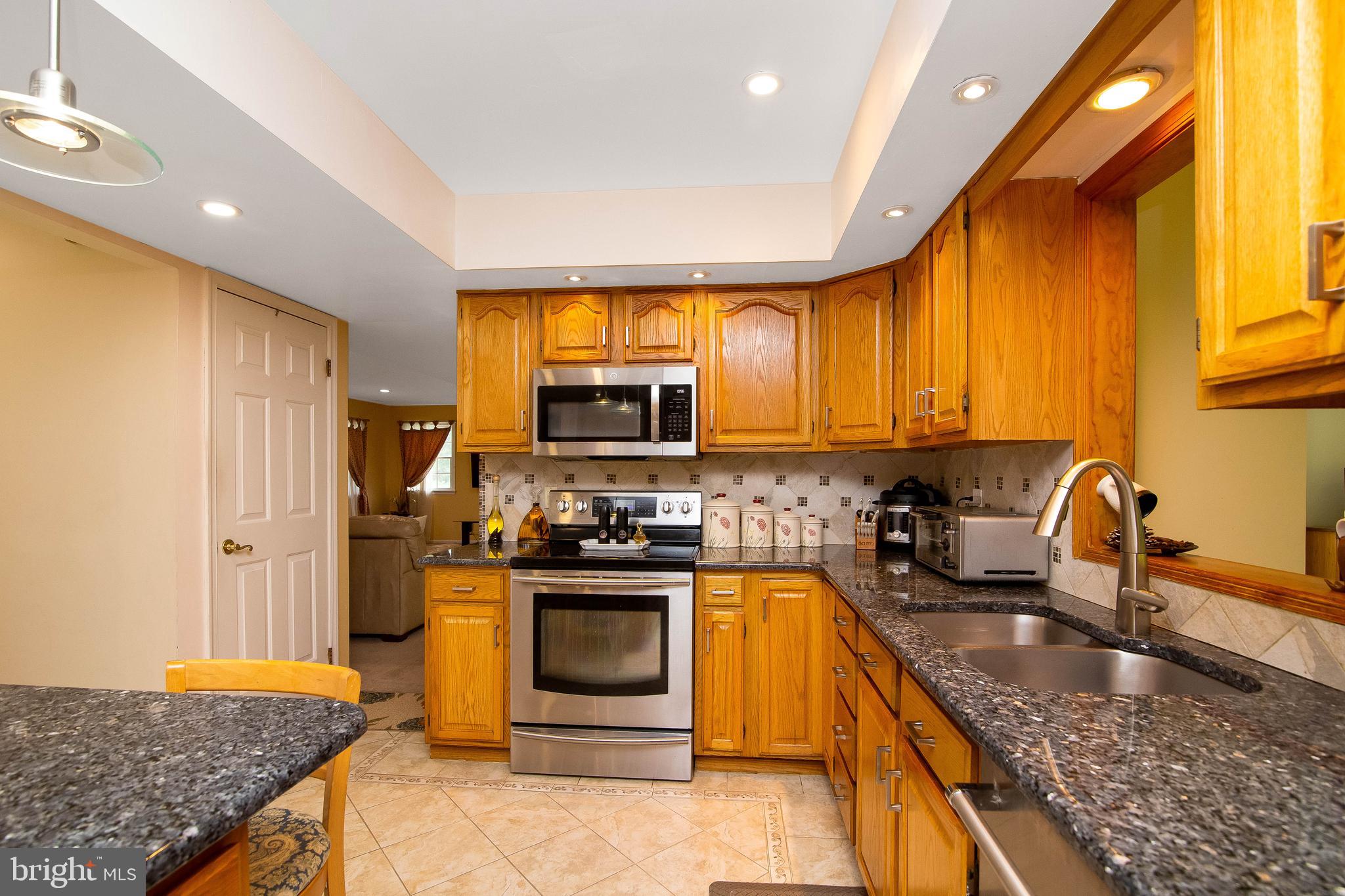 WOODRIDGE EAST - Residential