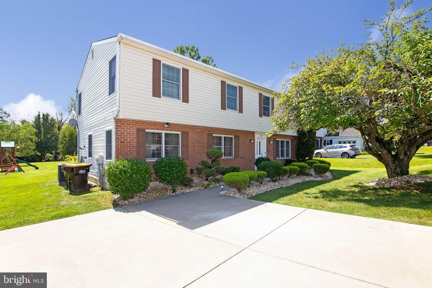 Welcome to this amazing 5-bedroom, 2900 sq. ft. home, that was totally rebuilt in 1993, with endless possibilities. One of the biggest properties in the  neighborhood. As you enter into the foyer you will see a spacious, brightly lit living room on your left and a lovely family room on your right. The kitchen has beautiful granite countertops and stainless-steel appliances with a center island that can comfortably sit 8 people. The kitchen has a lot of storage space, including 2 pantries!  From the kitchen you can look into the huge Florida room which is perfect to entertain your guests year round. The first floor has a half bathroom. The utility room which is situated on the first floor also has a washer and a newer dryer. From the Florida room step outside into the half acre lush green backyard big enough to host all your events.  On the first floor is another room which can be used as a bedroom (current use)/office/exercise room. Upstairs is an extra-large master bedroom suite which has a bathroom with 2 vanities and brand new  glass shower enclosure and toilet.   There are three other nice size bedrooms with lots of closet space and another full bathroom.
There is also an attic with flooring which can be used as an extra storage space. This property is in a perfect move in condition. This is your chance to own a beautiful single home on a quiet cul-de-sac street.  The sewer line was just replaced in the front yard and a French Drain installed in the rear of the home.  There is audio and visual recording on property.  Please remove shoes or use booties during showings.