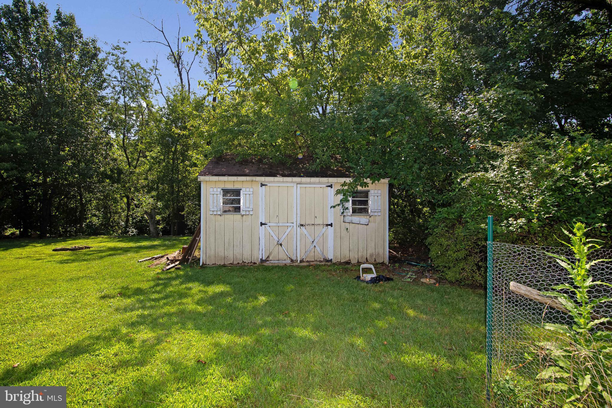 WOODRIDGE EAST - Residential