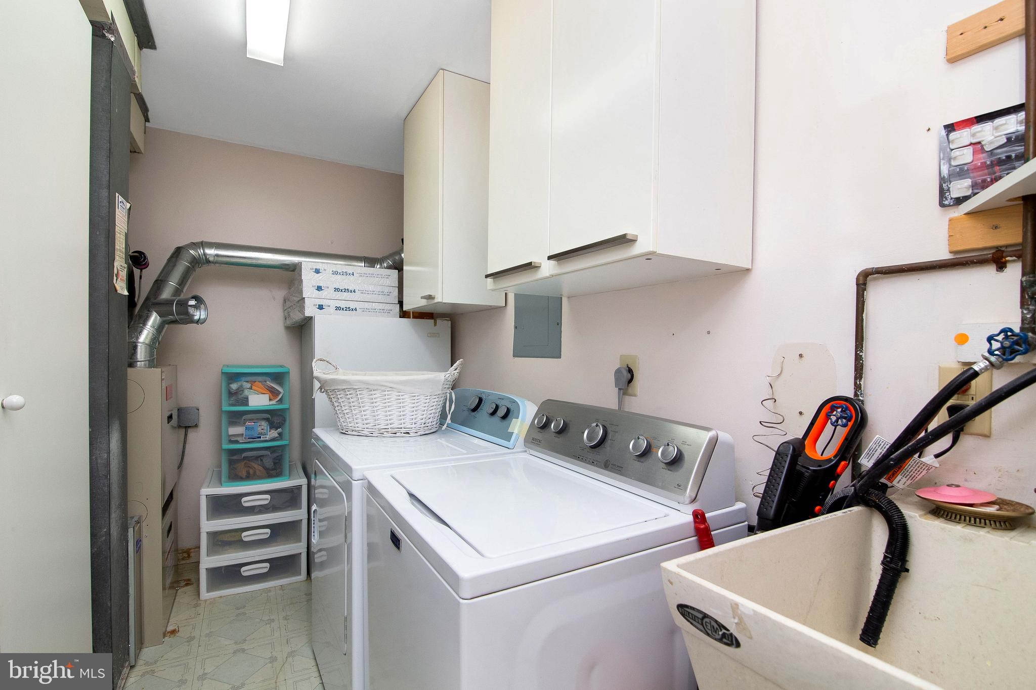 WOODRIDGE EAST - Residential
