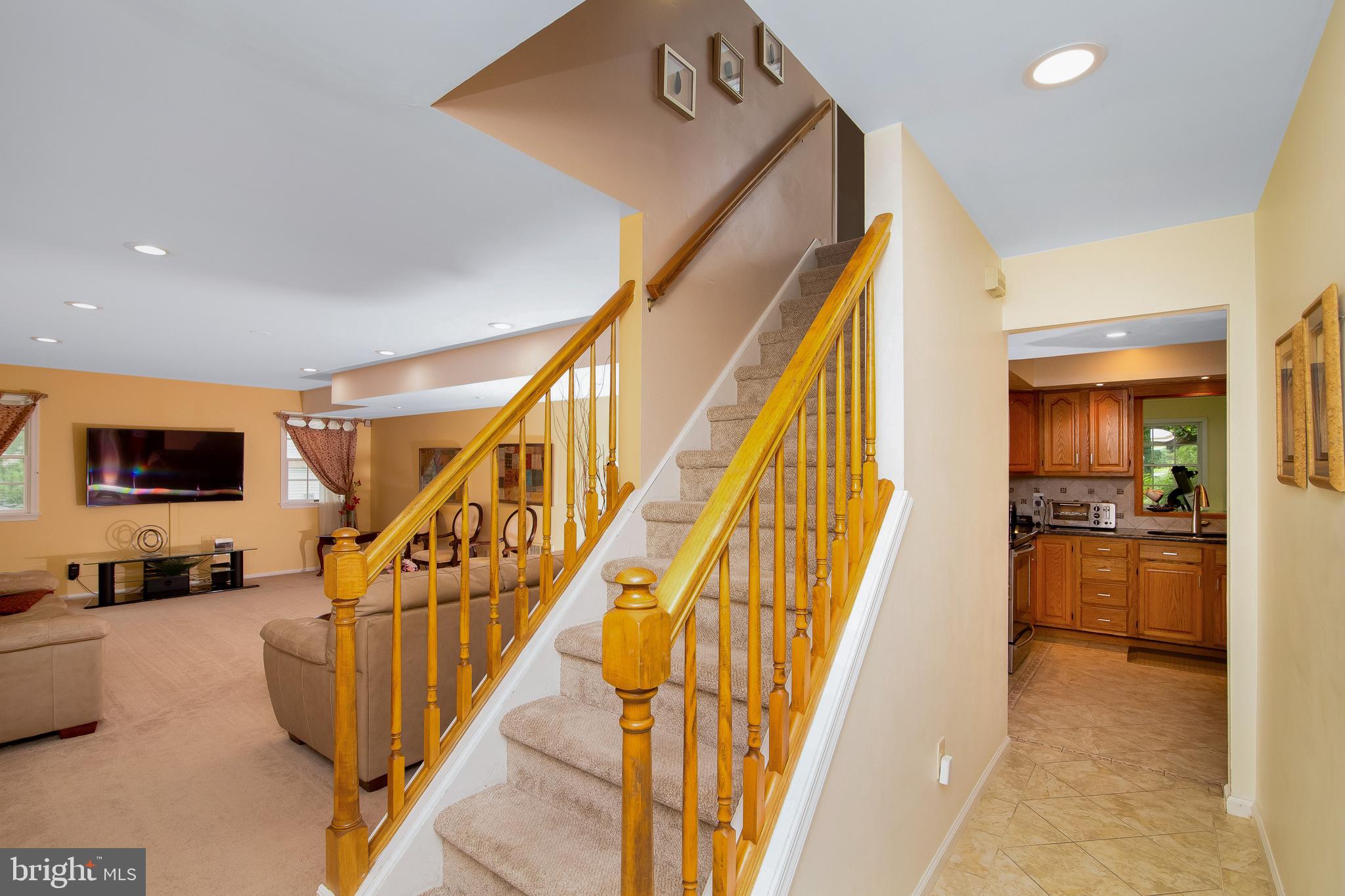 WOODRIDGE EAST - Residential