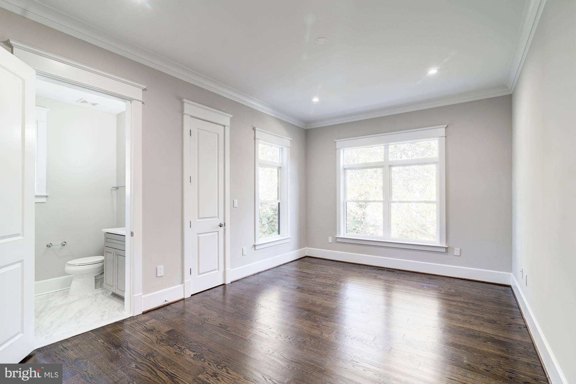 CHESTERBROOK GARDENS - Residential