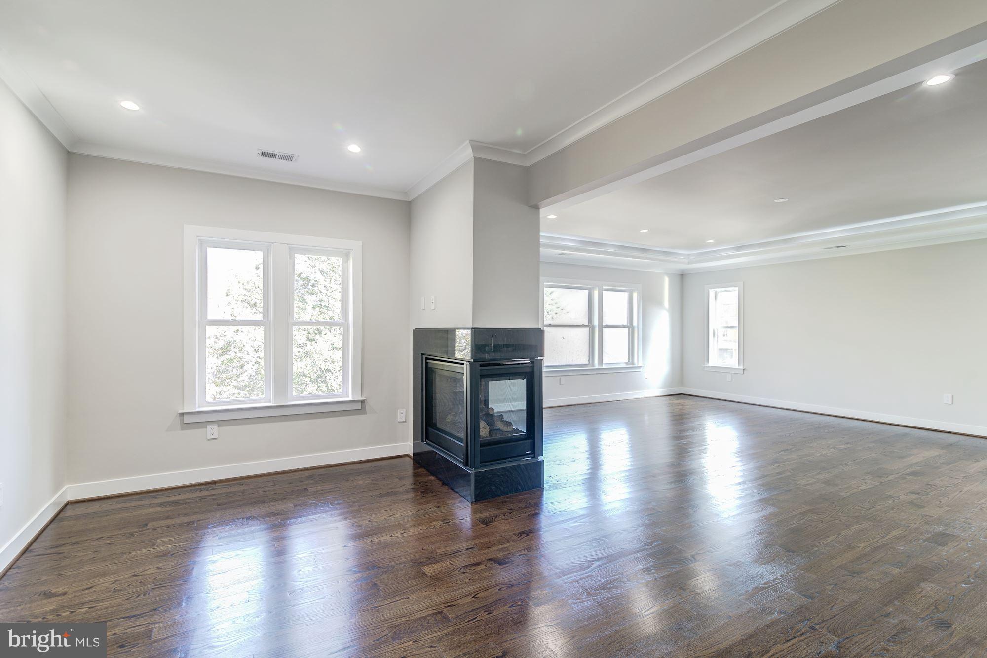 CHESTERBROOK GARDENS - Residential