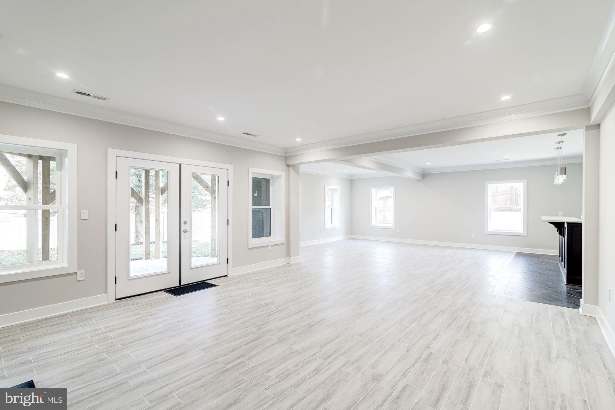 CHESTERBROOK GARDENS - Residential