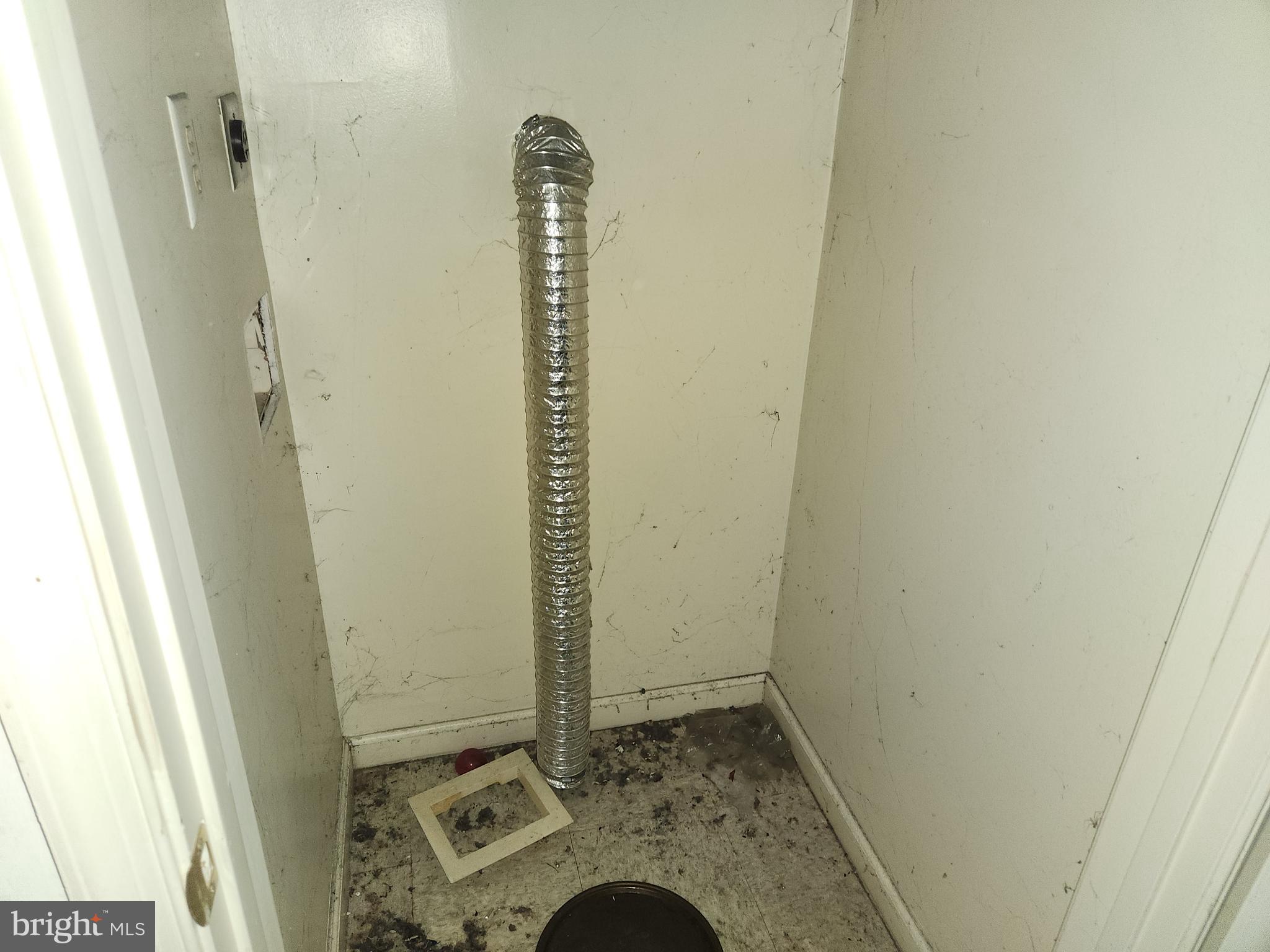 SANDTOWN-WINCHESTER - Residential