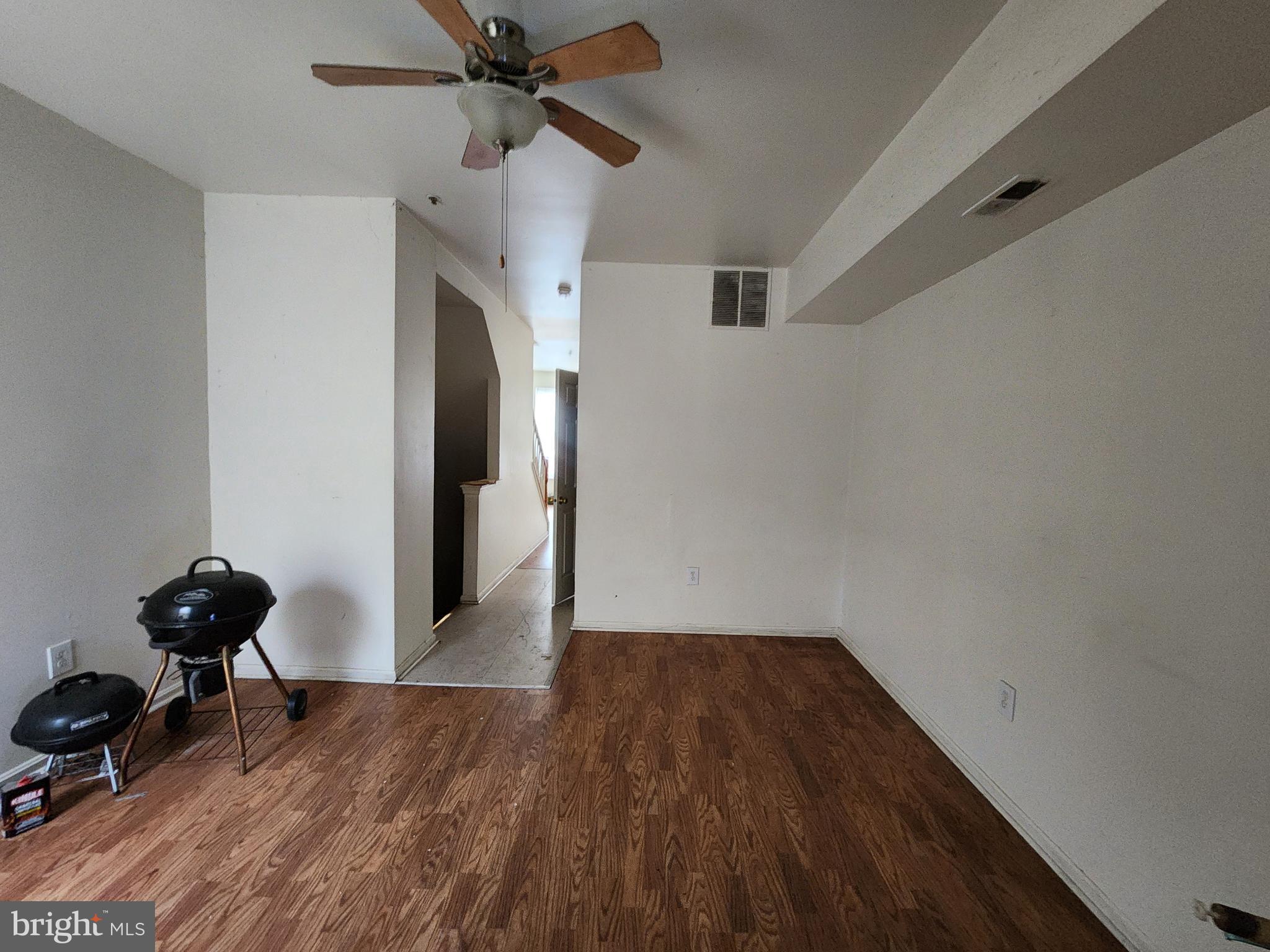 SANDTOWN-WINCHESTER - Residential