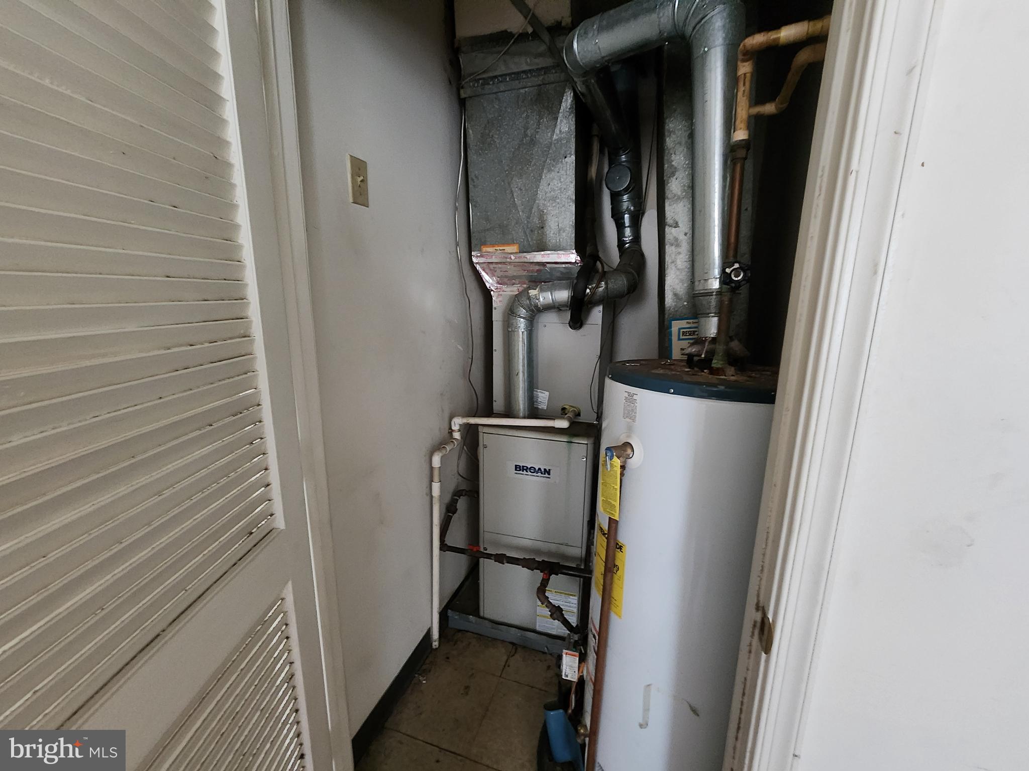 SANDTOWN-WINCHESTER - Residential