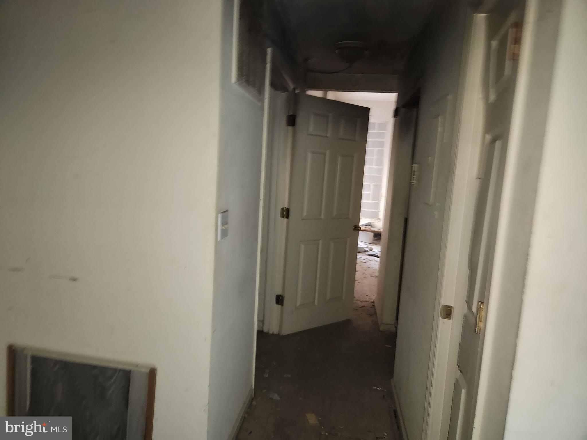 SANDTOWN-WINCHESTER - Residential