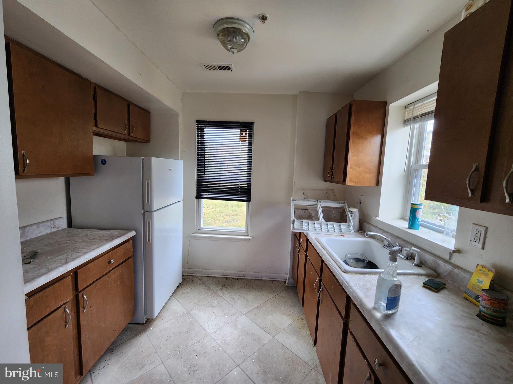 SANDTOWN-WINCHESTER - Residential