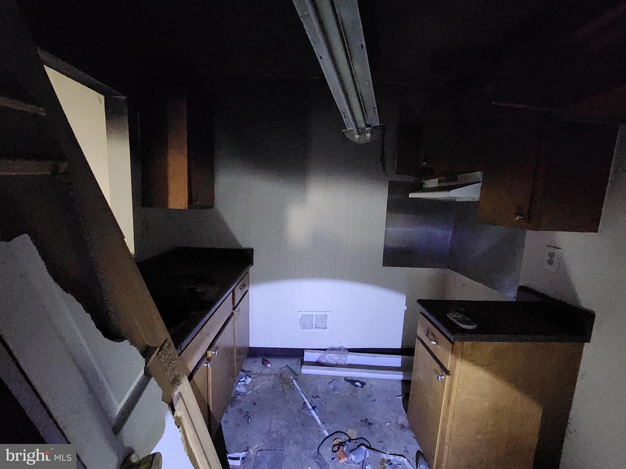 SANDTOWN-WINCHESTER - Residential