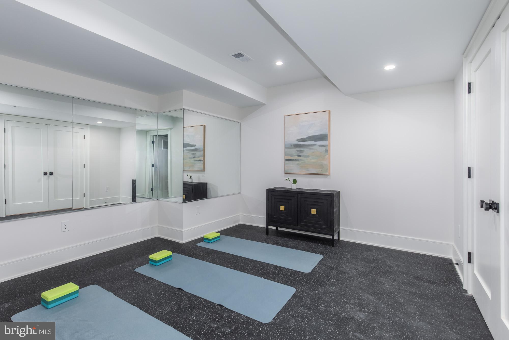 ROCK CREEK HILLS - Residential