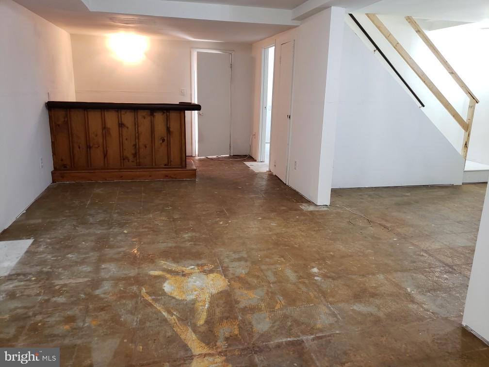 SPRINGFIELD VILLAGE - Residential