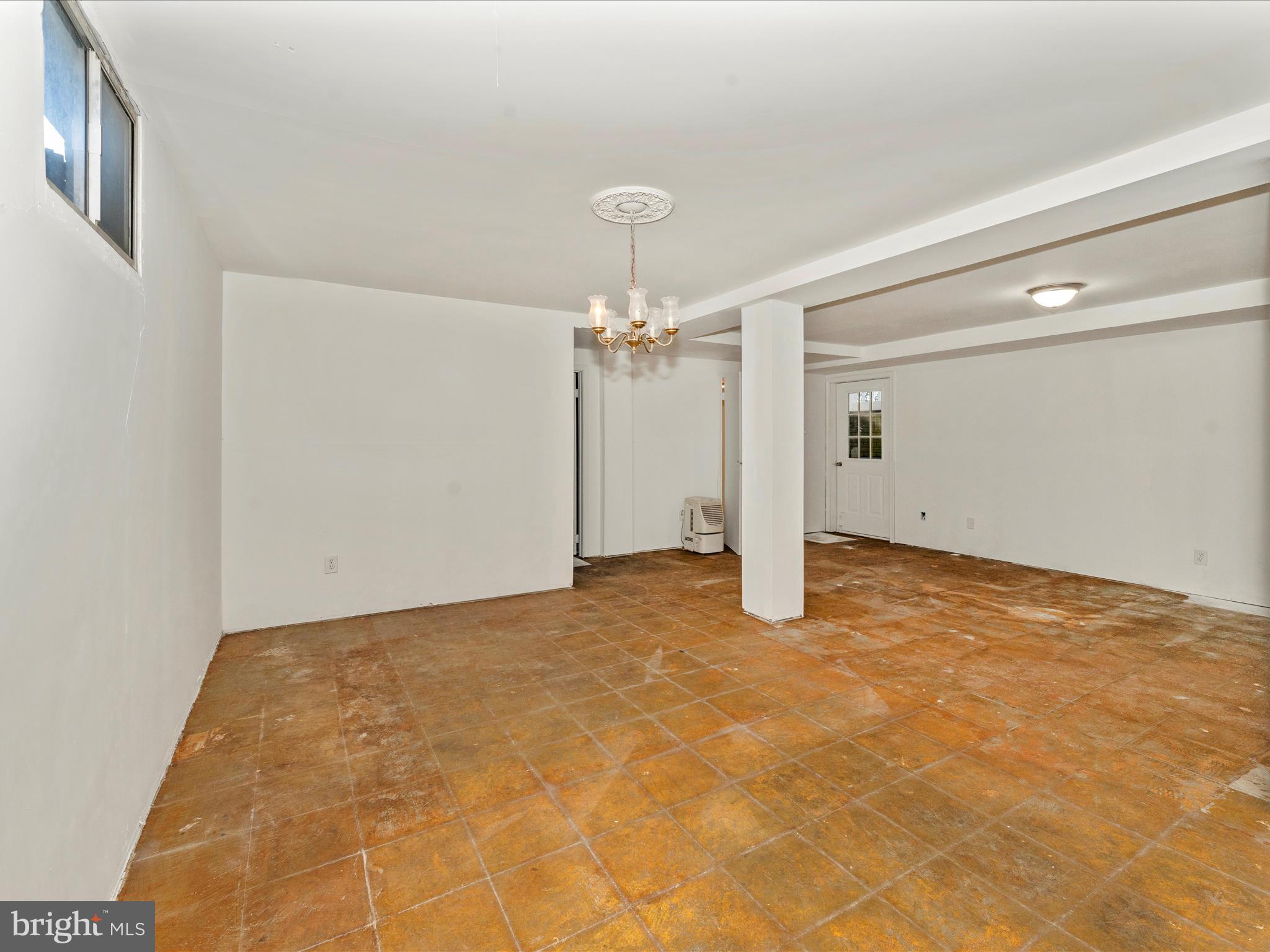 SPRINGFIELD VILLAGE - Residential