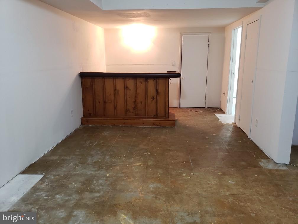 SPRINGFIELD VILLAGE - Residential